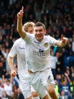 Snodgrass goal the only reward for Leeds