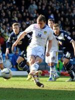 Jackett moans after tale of two penalties